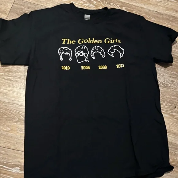 ☀️☀️Golden Girls T Shirt ☀️☀️ - Picture 2 of 3
